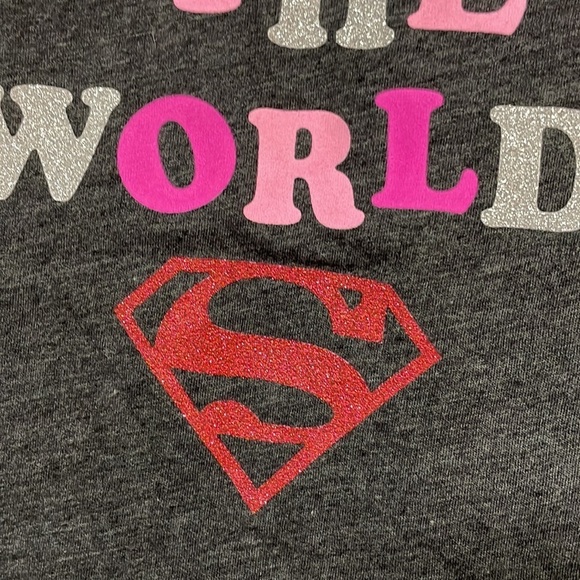 Girl's DC Comics Short Sleeve Shirt, Size: L but listing as M (runs small) - Picture 5 of 7